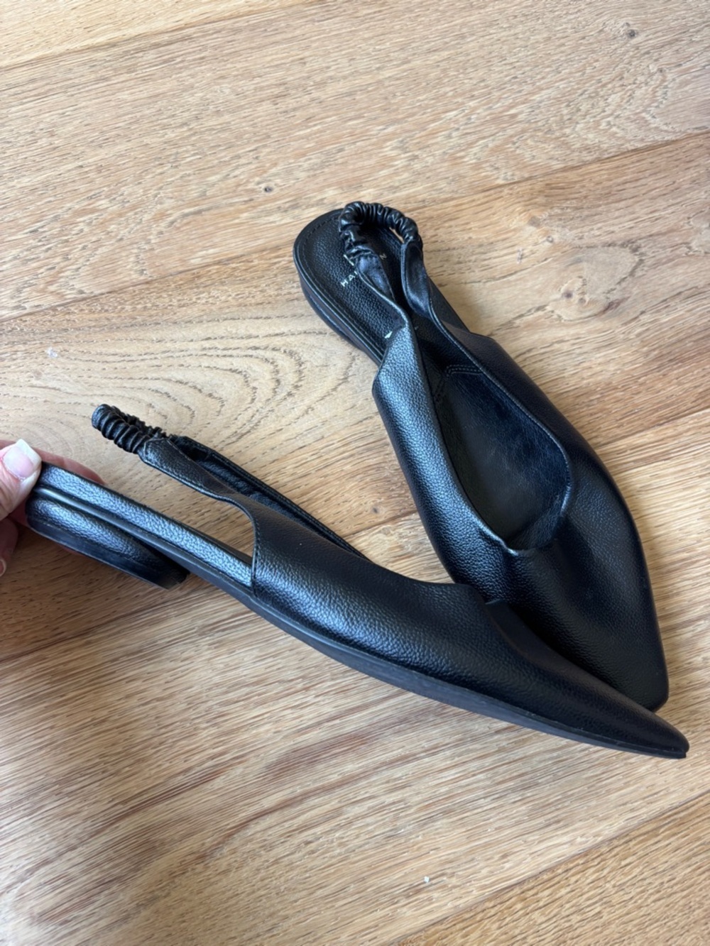 Halston black leather flat sling-backs shoes womens 9.5 - Picture 3 of 6